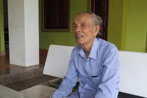 Người nghèo, thương binh nhường tiền hỗ trợ từ dịch COVID-19