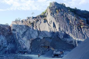 Cử tri kiến nghị đóng mỏ đá ở Đô Lương