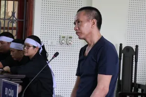 Ghen tuông mù quáng, bị cáo sát hại người vô can