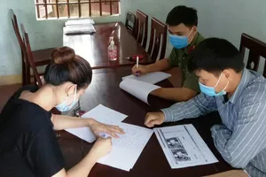 Cô gái trẻ bị triệu tập vì đăng tin sai về dịch COVID-19 