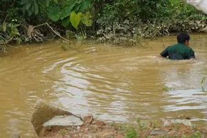 Đau lòng 3 em học sinh bị nước cuốn tử vong