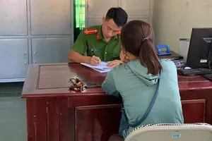 Khoe ‘trước làm cán bộ mà ăn trộm’, bị công an mời làm việc