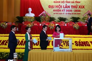 Công bố kết quả bầu Ban Chấp hành Đảng bộ Hà Tĩnh khóa XIX