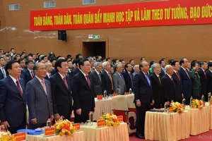 Thủ tướng Nguyễn Xuân Phúc dự Đại hội Đảng bộ tỉnh Nghệ An