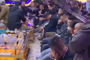 Phát hiện 30 thanh niên sử dụng ma túy trong quán karaoke