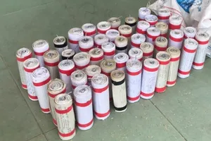 Thiếu niên 15 tuổi bị nổ nát bàn tay nghi do sản xuất pháo