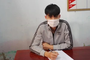 Khởi tố thanh niên đi xe máy điện tông chết cụ bà rồi bỏ trốn