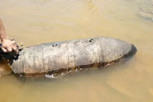 Đánh cá phát hiện bom, nhưng chưa thể phá hủy vì COVID-19