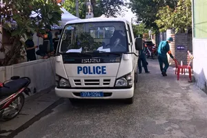 1 người bay từ Tân Sơn Nhất về Nghệ An dương tính với SARS-CoV-2