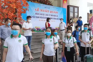 60 y, bác sĩ Nghệ An đến TP.HCM chung tay điều trị COVID-19 