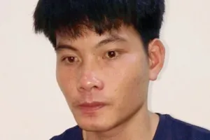 Đã bắt được kẻ lạ mặt lẻn vào nhà hiếp dâm bé gái 13 tuổi