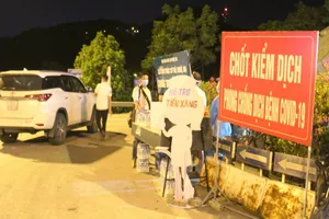 Chạy xe hơi vào Đồng Nai đón người về quê, dương tính COVID-19