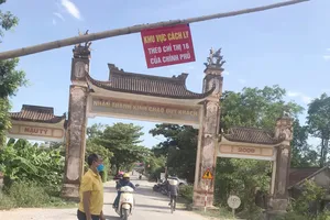 Để người cách ly tại nhà đi nhiều nơi, bí thư và chủ tịch xã bị đề nghị kỷ luật