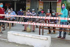 Nghi nhiều F0 ngoài cộng đồng, TP Vinh cách ly theo Chỉ thị 16