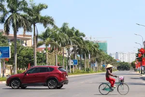 TP Vinh hỏa tốc dừng shipper, thẻ đi chợ không còn giá trị