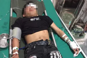 2 xe máy tông nhau, 3 học sinh tử vong một em trọng thương