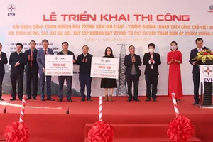 Xây dựng đường dây 220 kV nhập khẩu điện từ Lào về Việt Nam