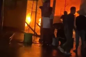 Cháy nổ sáng mùng 1 Tết làm 2 vợ chồng tử vong, con trai bị bỏng