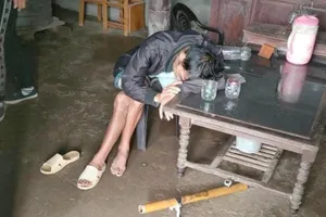 Dùng dao sát hại bạn nhậu sau khi cự cãi