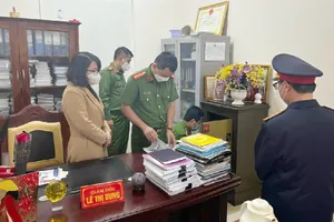 Khởi tố nữ giám đốc Trung tâm Giáo dục nghề nghiệp