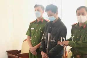 1 'cò đất' chiếm đoạt hơn 1,5 tỉ đồng để chơi tiền ảo