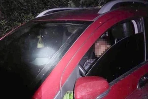 Vụ tài xế tử vong trong xe ô tô ở Nghệ An: Nghi vấn bị sát hại bằng siết cổ