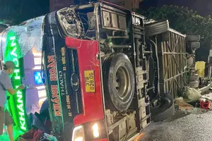 Xe khách bị nạn khi vào đường cấm làm 4 người chết 6 người bị thương 