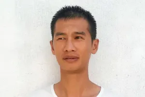 Khởi tố nguyên cán bộ địa chính 'ăn' tiền dân đi làm sổ hồng 