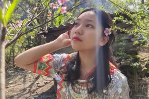 Nữ sinh dân tộc H’Mông chia sẻ bí quyết đạt 10 điểm môn Lịch sử 