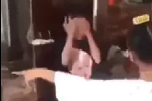 Tìm ra người tát liên tiếp vào mặt nữ sinh 13 tuổi và quay clip 