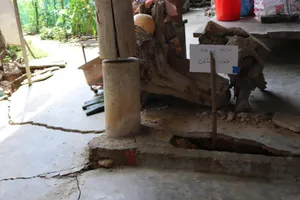 Chủ tịch tỉnh Nghệ An chỉ đạo "nóng" về vụ 'hố tử thần", nhà dân bị sụt lún