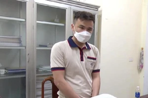 Bị khởi tố vì vô cớ đánh người đi đường