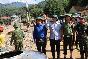 Nghĩa tình đồng bào sau lũ dữ ở Kỳ Sơn 