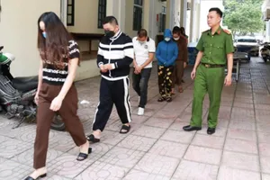 Ổ ghi đề gần 500 triệu/ngày gắn camera quanh nhà để đối phó công an