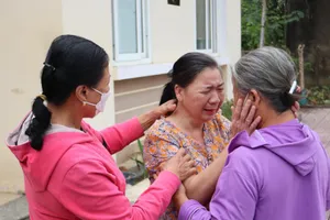 Vụ 1 phụ nữ nghi bị bán ra nước ngoài: Chị em trùng phùng ôm nhau khóc