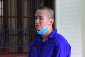 Dàn cảnh cướp tiền rồi bỏ trốn, lãnh 8 năm tù