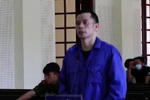 Bị xúc phạm nghề nghiệp, thầy giáo phản ứng rồi... lãnh án