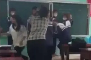 Liên tiếp 2 vụ nữ sinh bị đánh hội đồng, nhiều học sinh khác đứng xem 