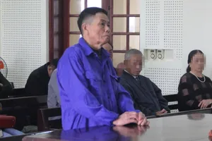 Phạt 17 năm tù kẻ sát hại nhầm 'tình địch', trốn truy nã 32 năm 