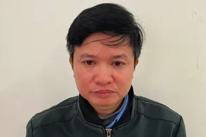 Khởi tố nguyên hiệu trưởng tham ô tài trợ, ủng hộ lũ lụt 