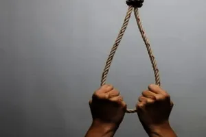 Nam thanh niên nghi bị chủ cửa hàng nhốt, tử vong trong tư thế treo cổ 