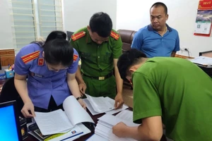 Công an đồng loạt khám xét 5 địa điểm khai thác khoáng sản trái phép