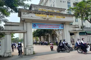 Xác minh thông tin nữ sinh lớp 10 trường chuyên tự tử nghi do bạo lực học đường?