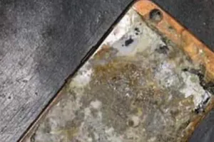 Nữ sinh 17 tuổi tử vong do điện giật khi cắm sạc điện thoại