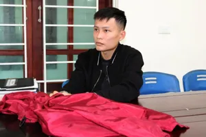 Phó giám đốc đi cướp chi nhánh ngân hàng khai do 'nợ nần'