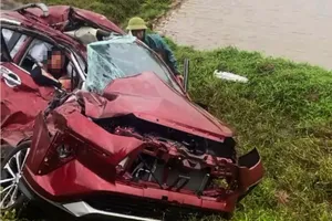 Tai nạn đau lòng, 1 trẻ em tử vong và 9 người bị thương