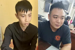 Thêm 2 người làm giả tài khoản ngân hàng bị bắt