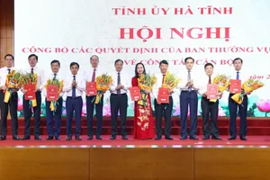 Hà Tĩnh: Luân chuyển, điều động, bổ nhiệm 24 cán bộ diện Ban Thường vụ quản lý