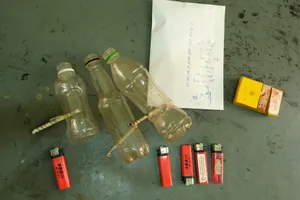 Công an đến nhà để khám xét thì phát hiện đang mở 'tiệc ma túy'