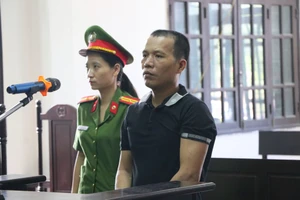 Túng quẫn đi cướp ngân hàng, lãnh 8 năm tù